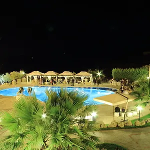 https://feudo-san-martino.sicilyhotelsitaly.net