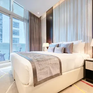 Staycae Upper Crest , Dubai United Arab Emirates